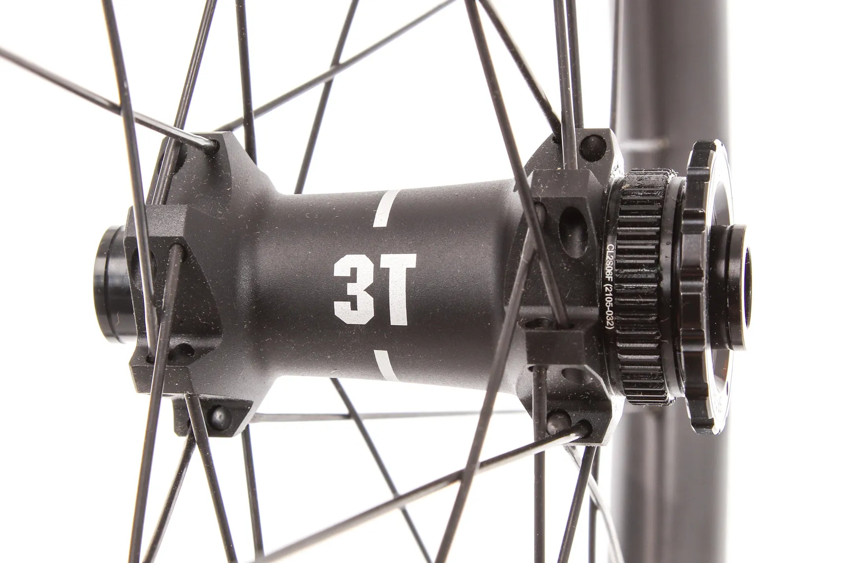 3T Discus Plus i28 LTD Carbon Tubeless 650B Wheelset