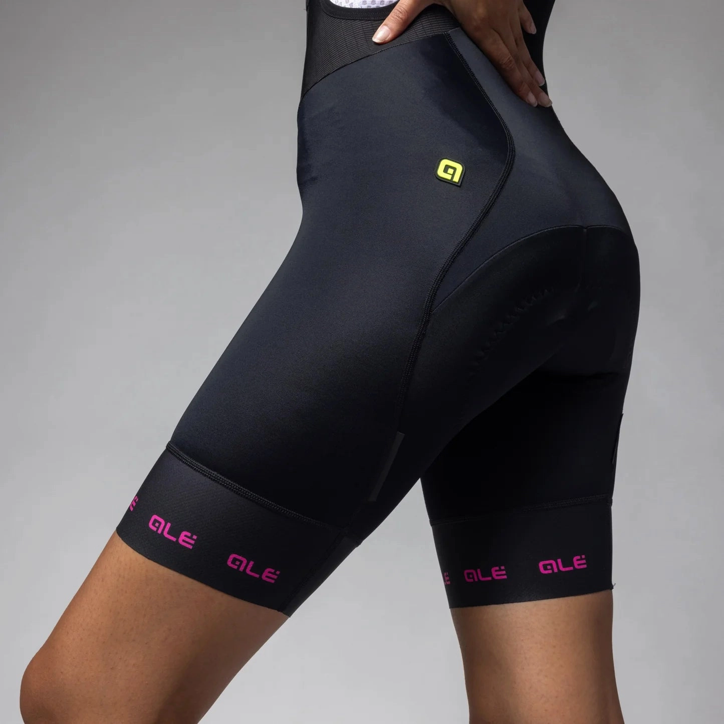 Ale PR-E Strada 2.0 women bibshort - Black fuchsia