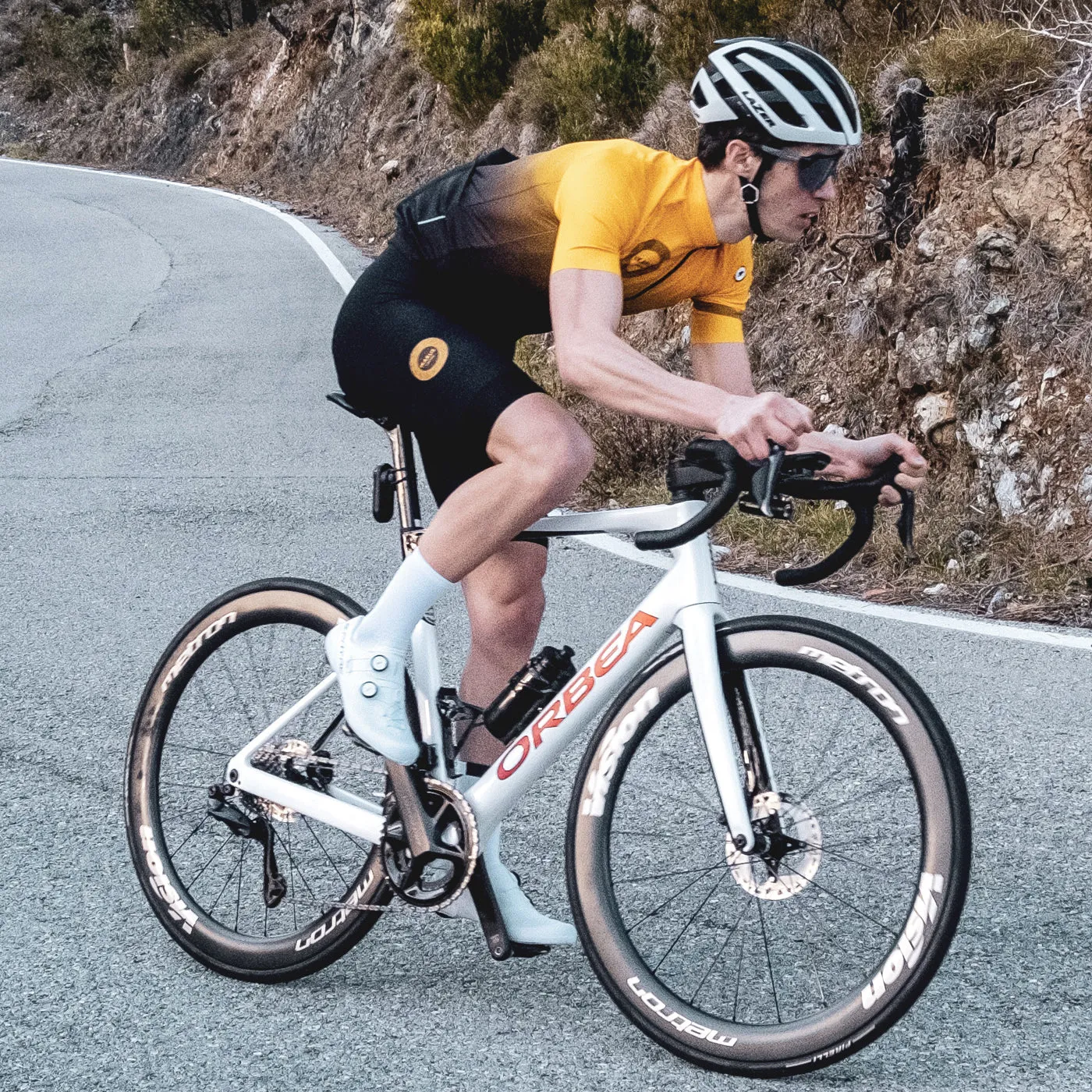 Assos Ikarus GT C2 bib short - Yellow