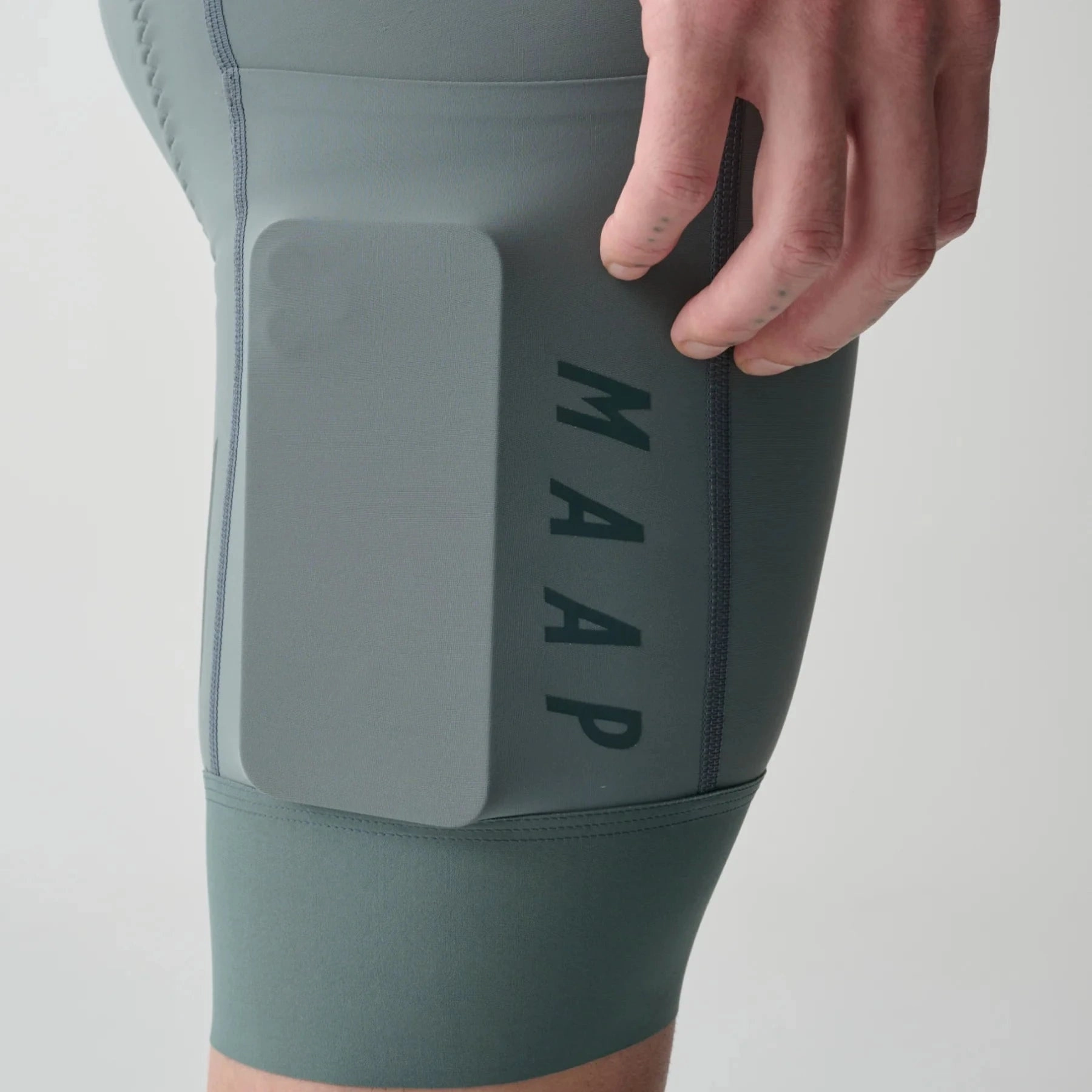 Bib shorts Maap Team Evo Cargo - Green
