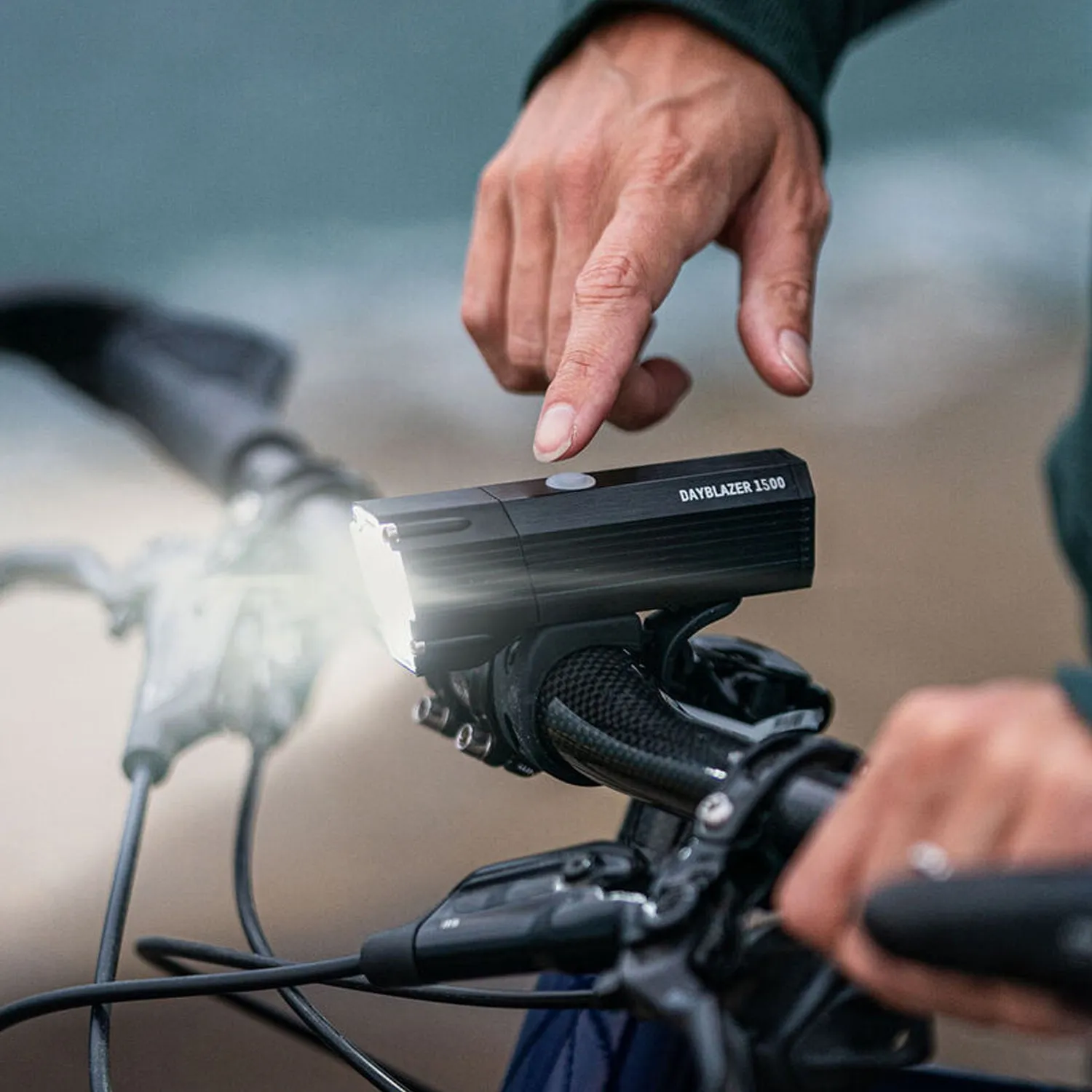 Blackburn Dayblazer 1500 front light - Black