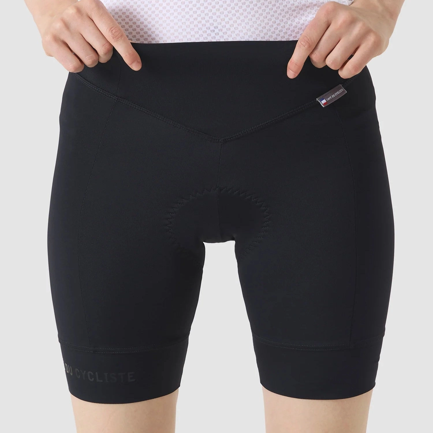 Cafe du Cycliste Celine women short - Black