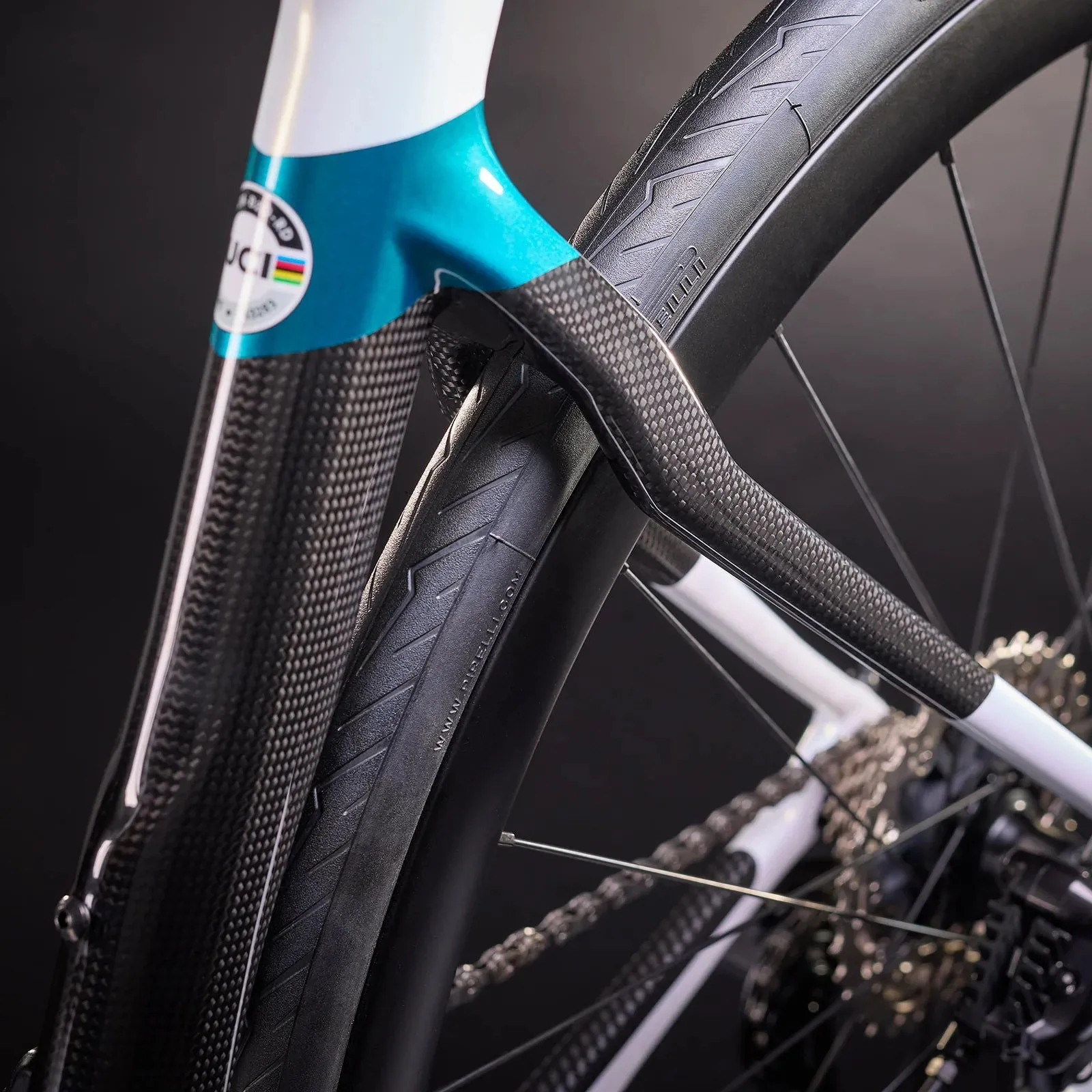 Cipollini Bond Evo - SRAM Rival E-Tap AXS - Fulcrum Racing 400 wheels FIXED