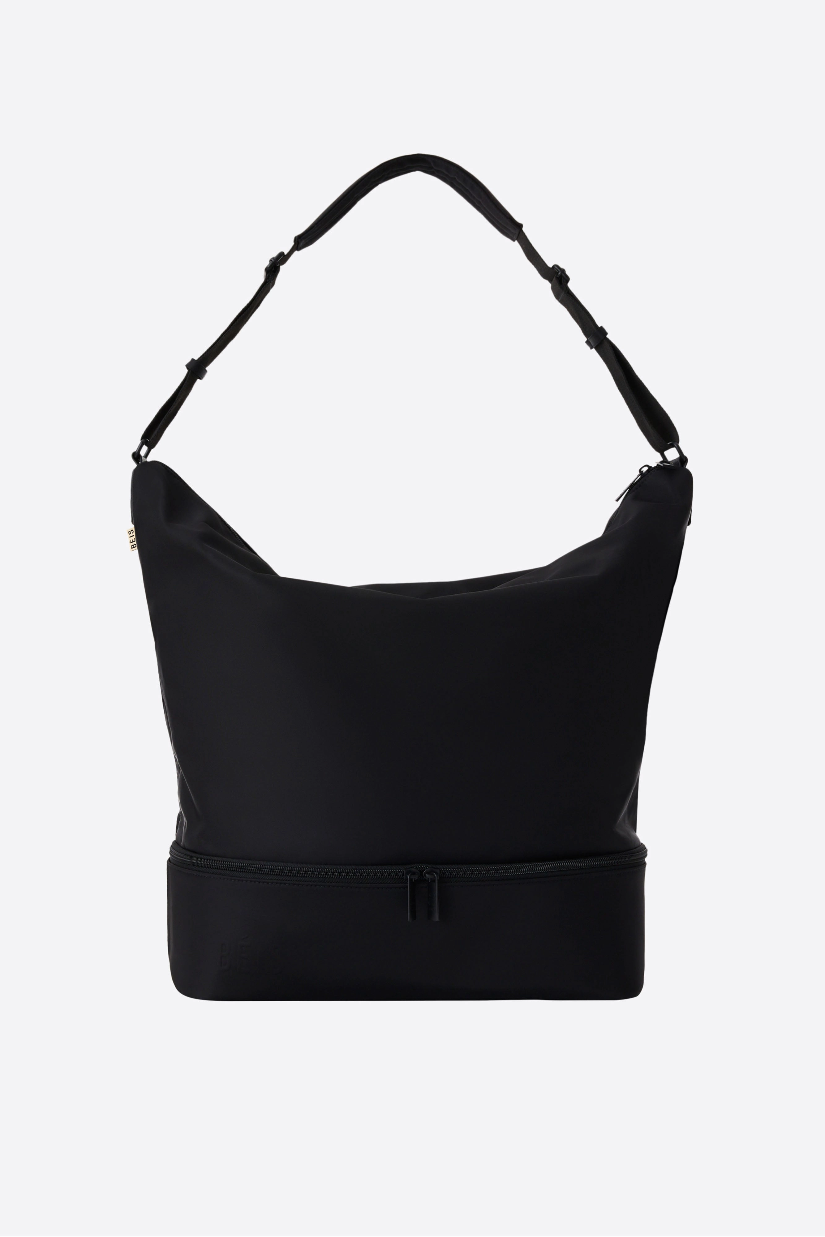 Hot Pick of the Day MustShop Sale The Crescent Weekender In Black