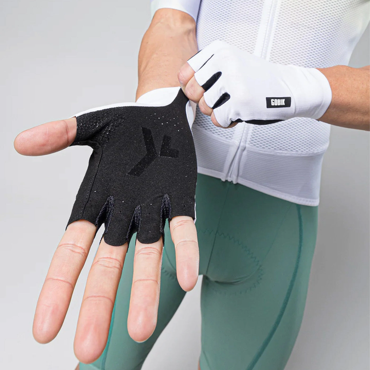 Gobik Mamba 2.0 Gloves - White