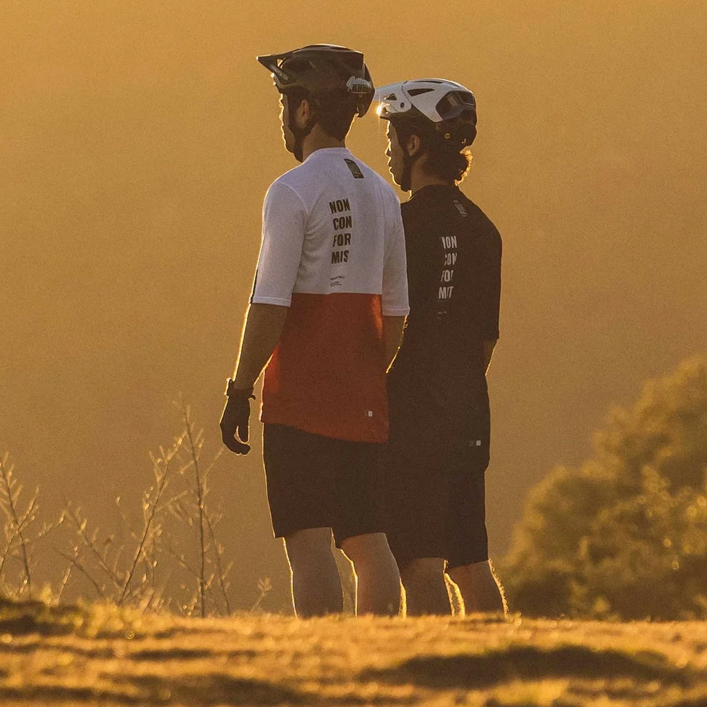 Gobik Terrain Whistler jersey - White red