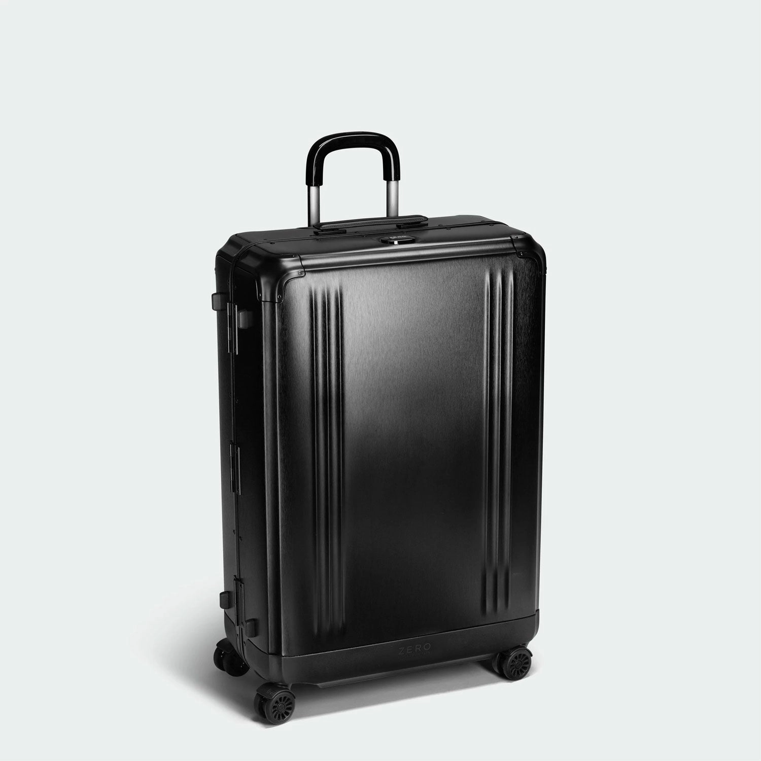 Zero Halliburton Pursuit Aluminum Large Travel Case Sweet Deal Inside