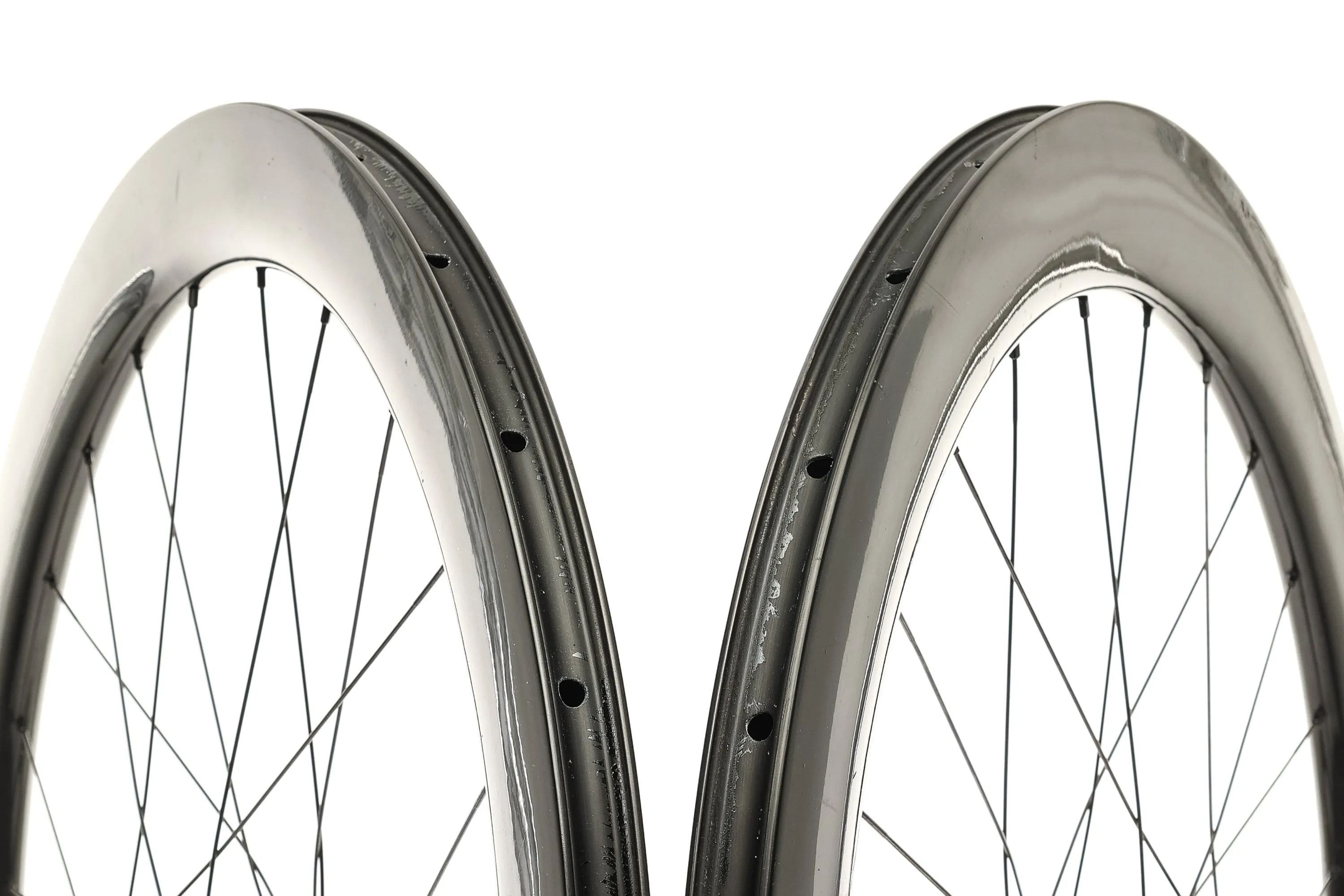 Light Bicycle R55/R65 w/ Industry Nine Torch Hubs Carbon Tubeless 700c Wheelset