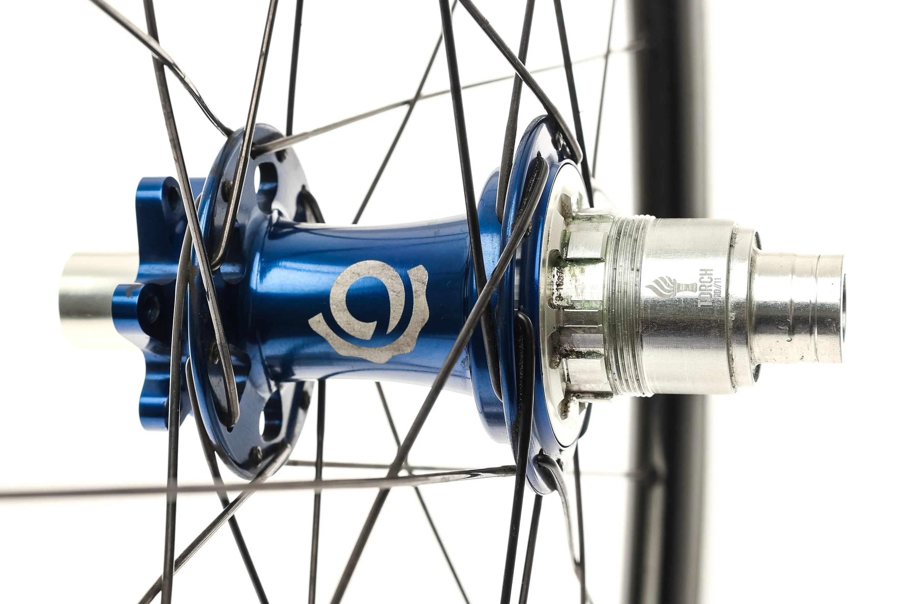 Light Bicycle R55/R65 w/ Industry Nine Torch Hubs Carbon Tubeless 700c Wheelset