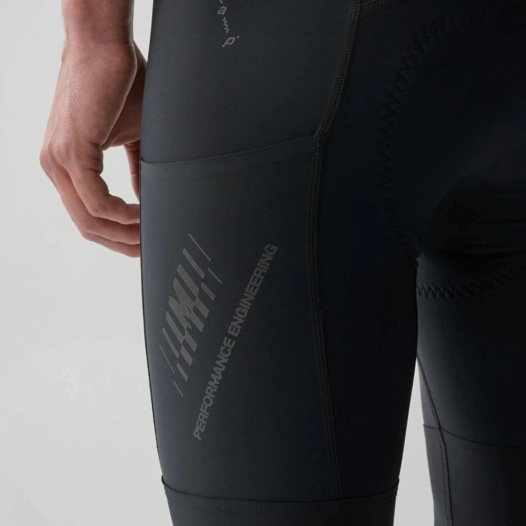 Maap Aerate Team Evo Cargo bibshort - Black