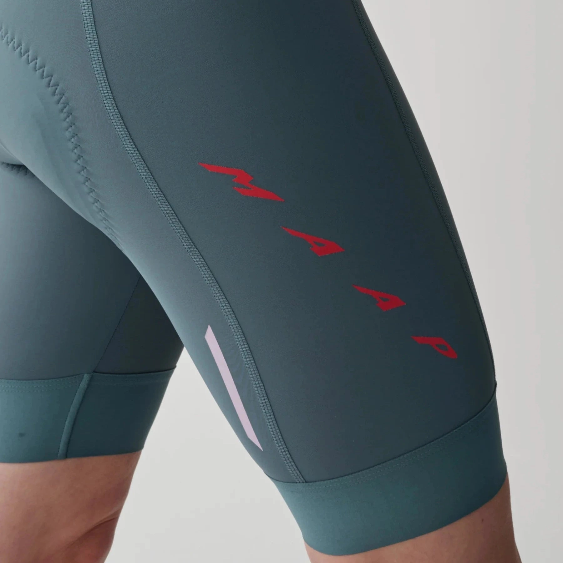 Maap Level Team Short women bibshort - Green
