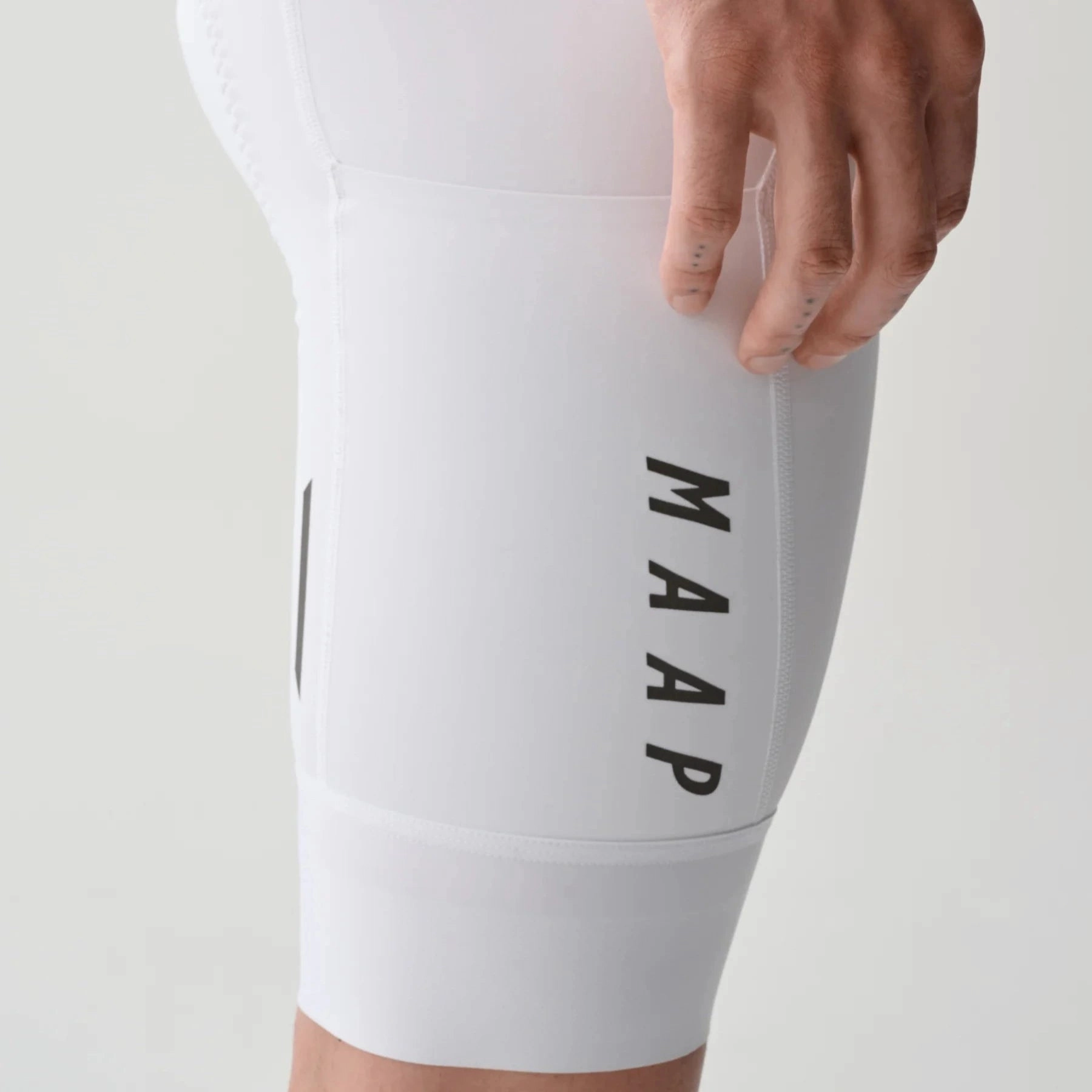 Maap Team Evo Cargo bibshort - White