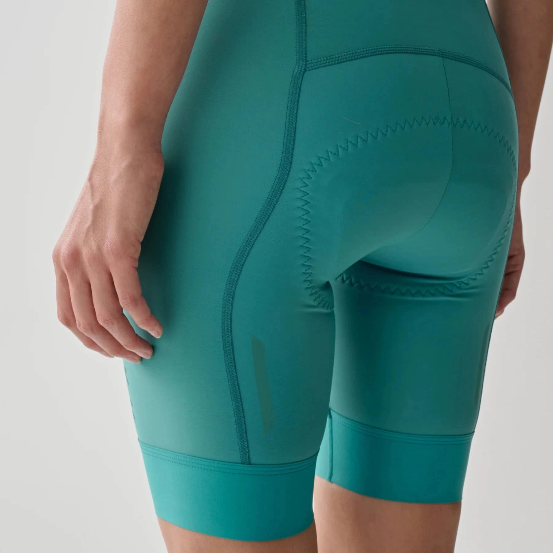 Maap Team Evo womne bib short - Light green