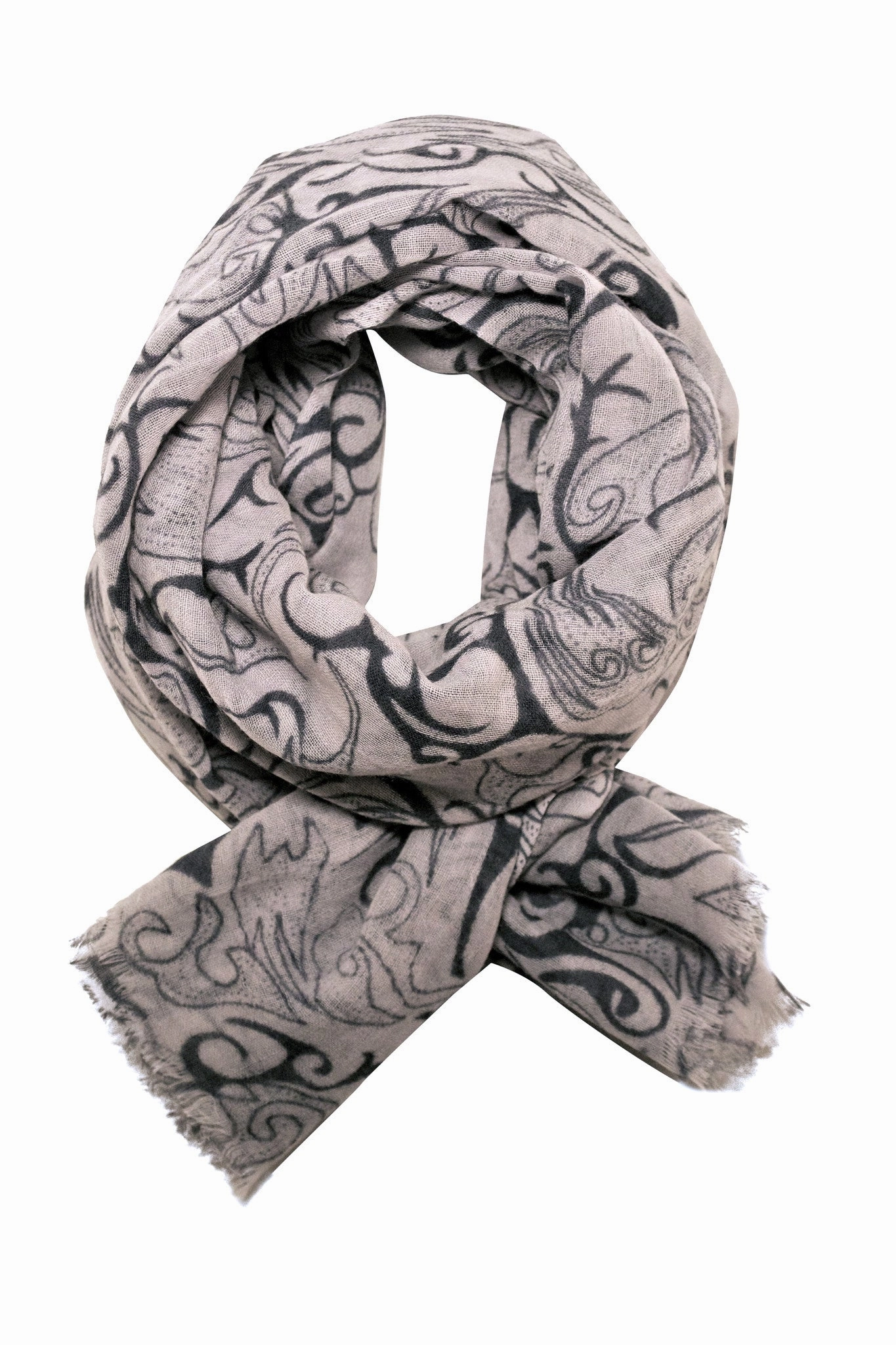 Last Chance Offer Woollen Scarf With Vintage Print