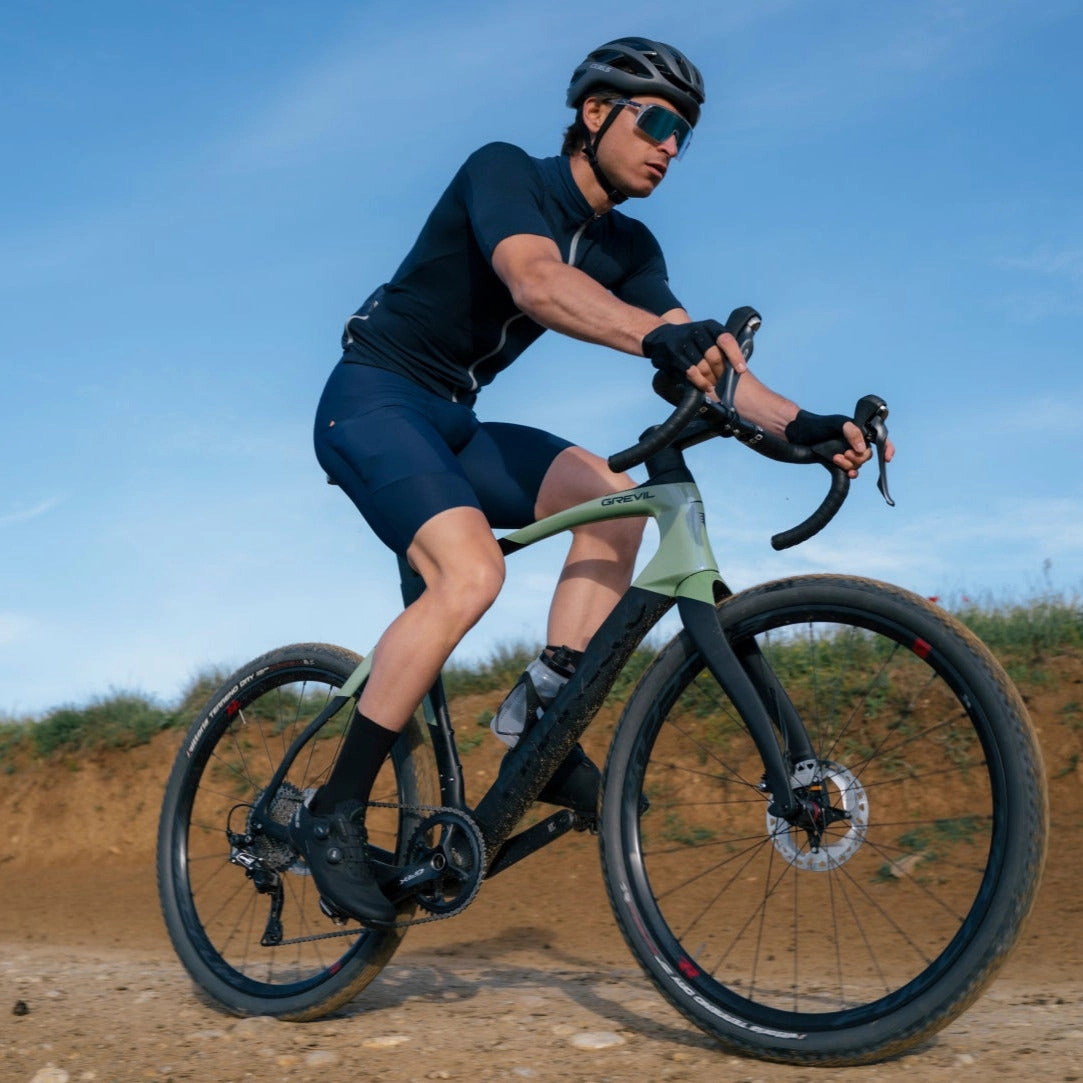 Q36.5 Adventure Cargo bib shorts - Blue