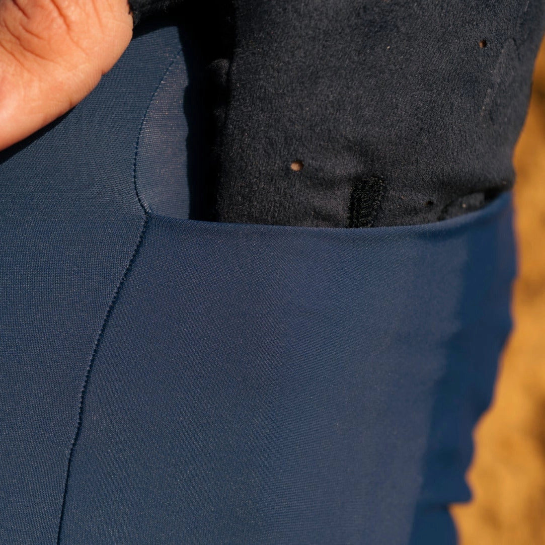 Q36.5 Adventure Cargo bib shorts - Blue