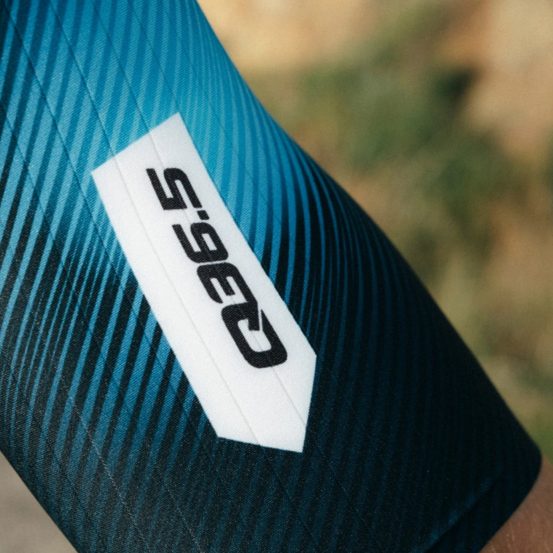 Q36.5 Gregarius Clima QLAB jersey - Blue