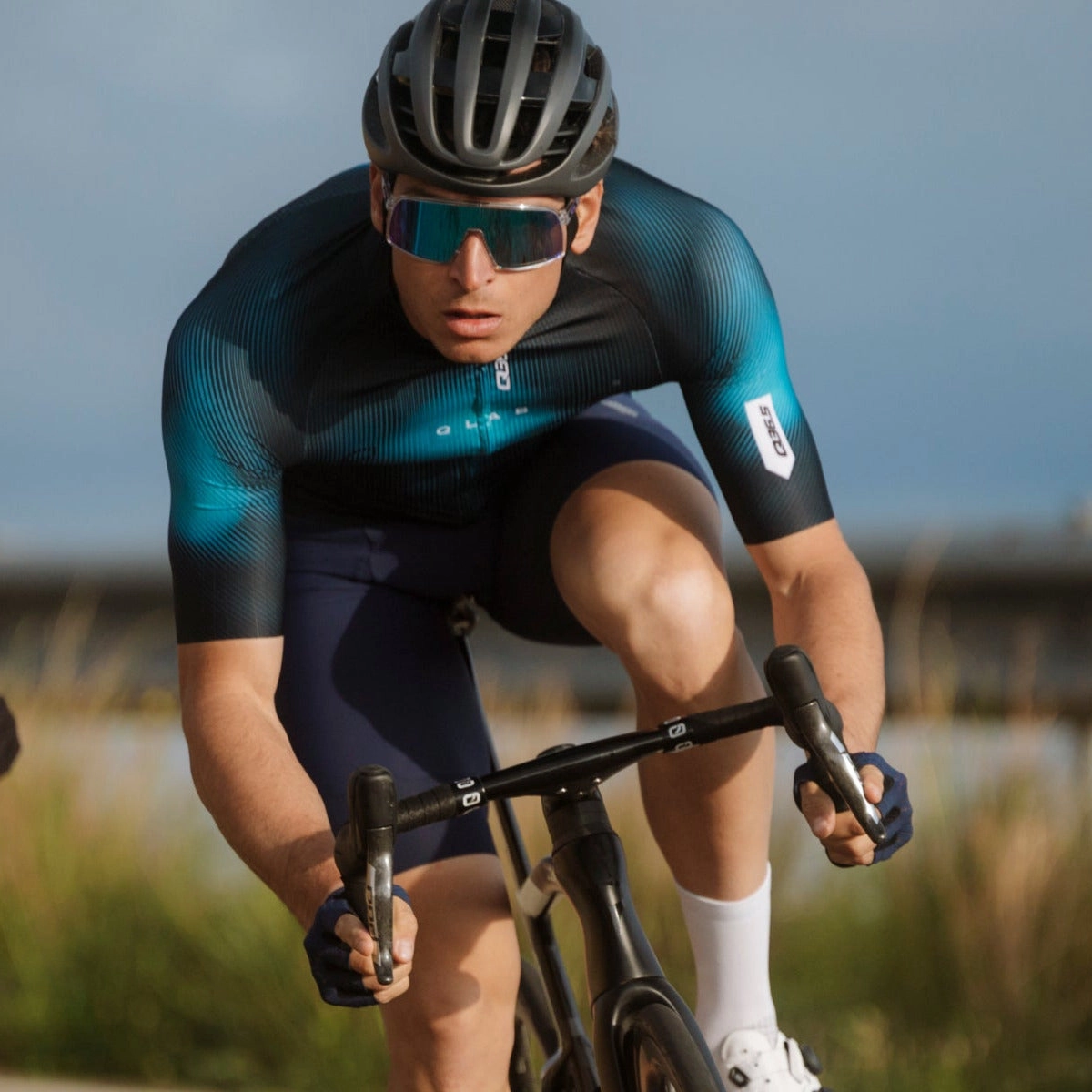 Q36.5 Gregarius Clima QLAB jersey - Blue