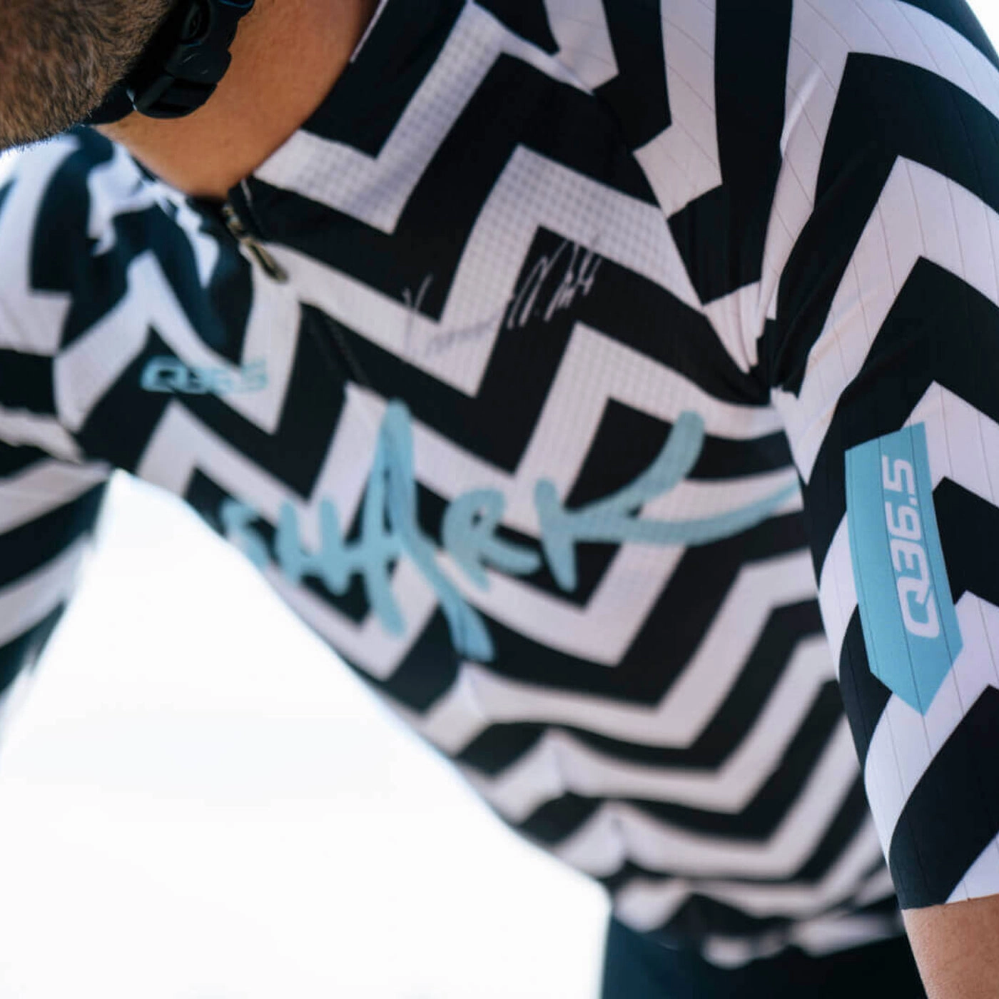 Q36.5 R2 Light jersey - Nibali Shark