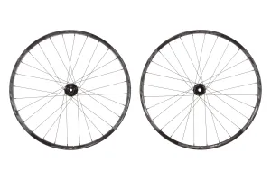 Race Face ARC 30 Offset Aluminum Tubeless 29" Wheelset