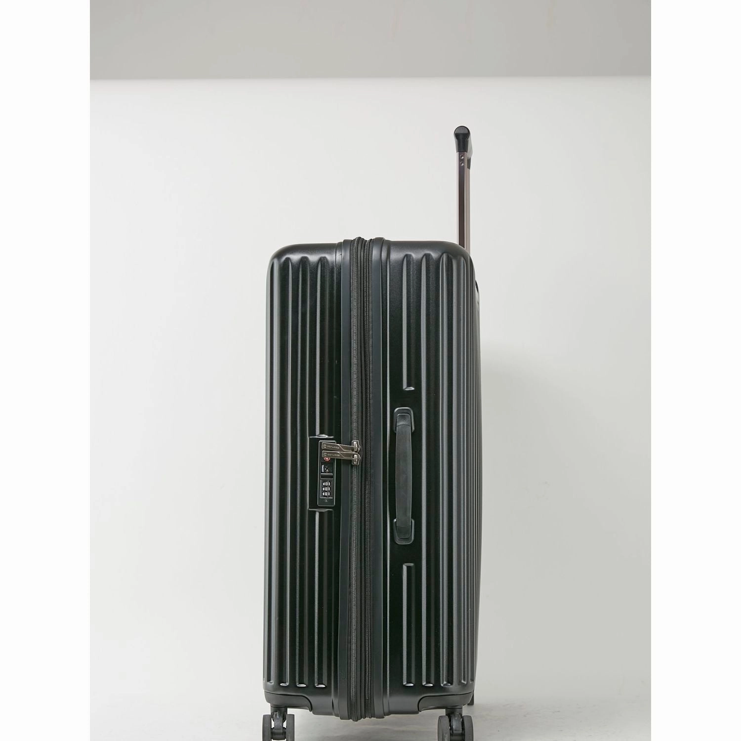 Conwood Pioneer Polycarbonate 20" Expandable Upright Luggage Flash Pick Today Sale Ending Soon
