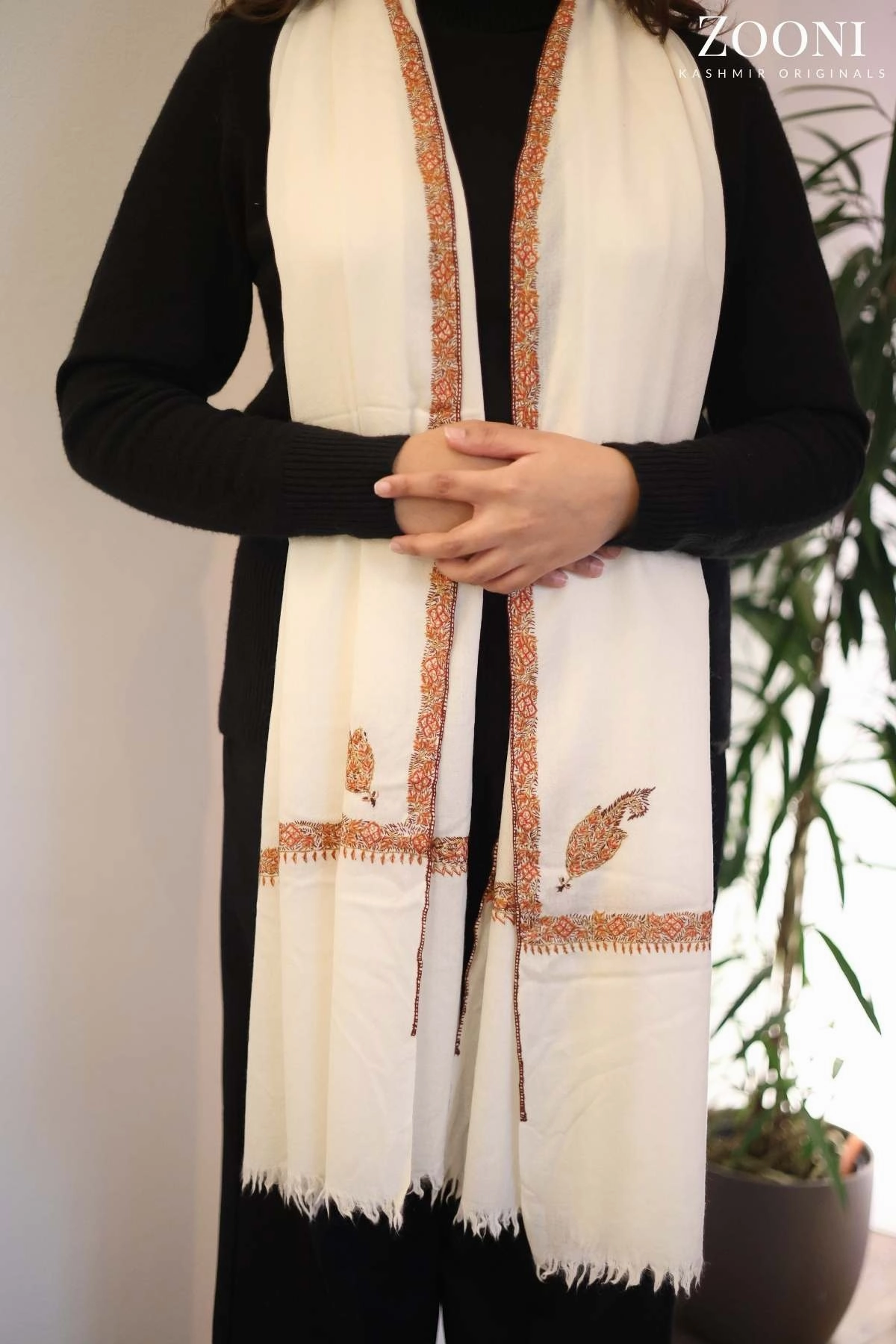 Hand Embroidered Kashmiri Hashia Stole/Wrap - White Flash Deal Alert
