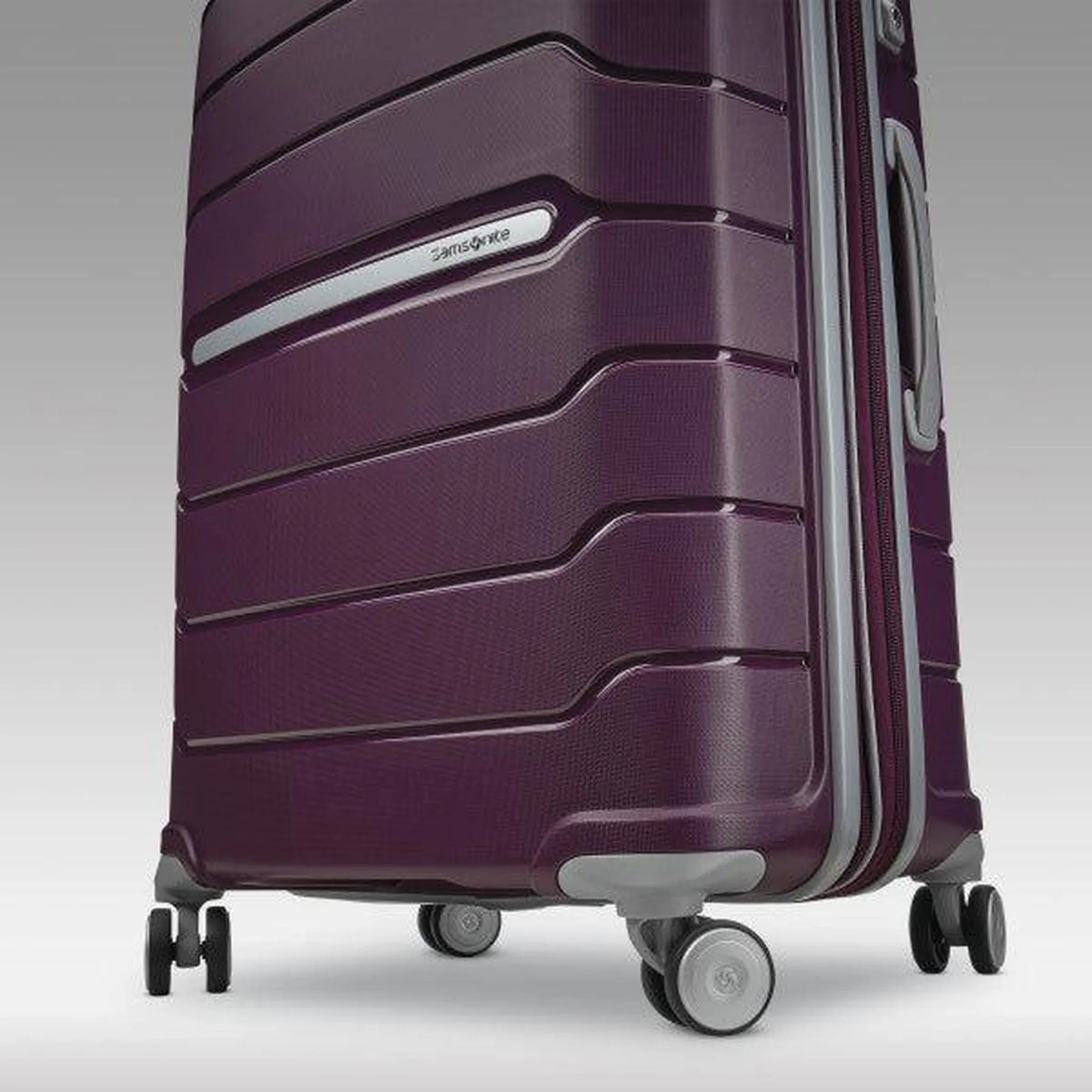 Trending Today Steal Daily Special Offer Samsonite Freeform 21" Carry-On Spinner