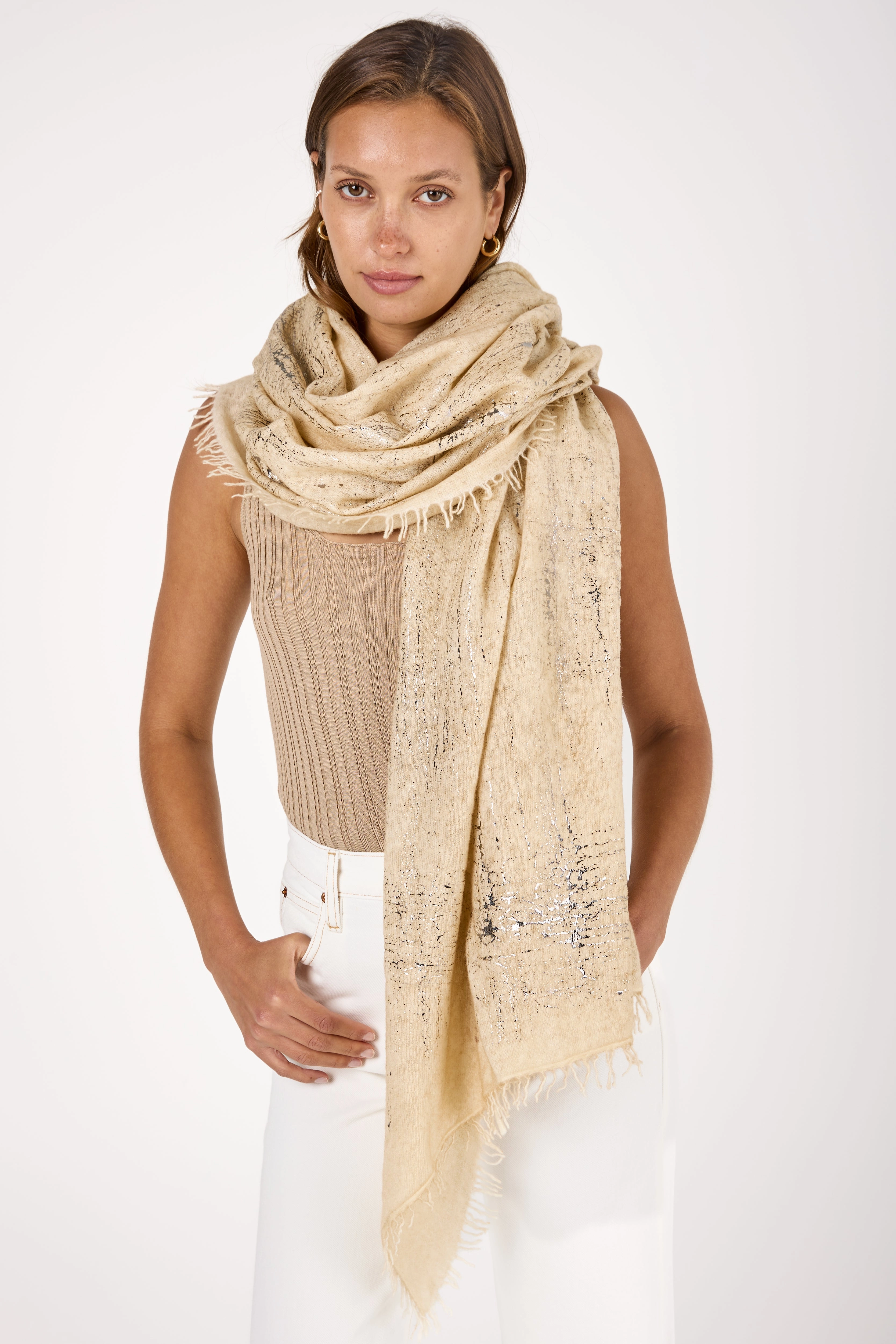 Online Exclusive Offer Cashmere Scarf With Silver Lamination In Burro