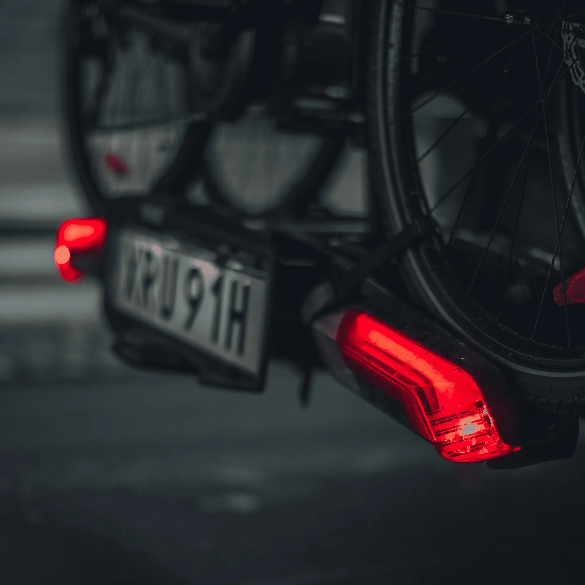 Thule Epos Car Bike Rack - 3 Bikes