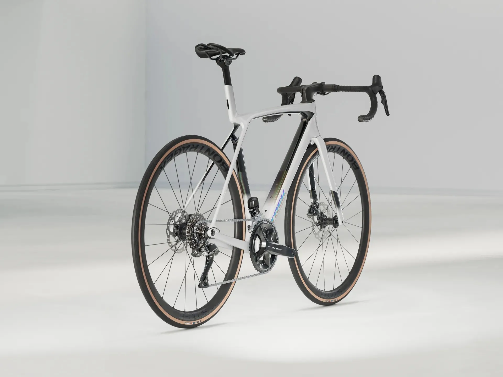 Trek Madone SL 6 Gen 8 - White Prismatic