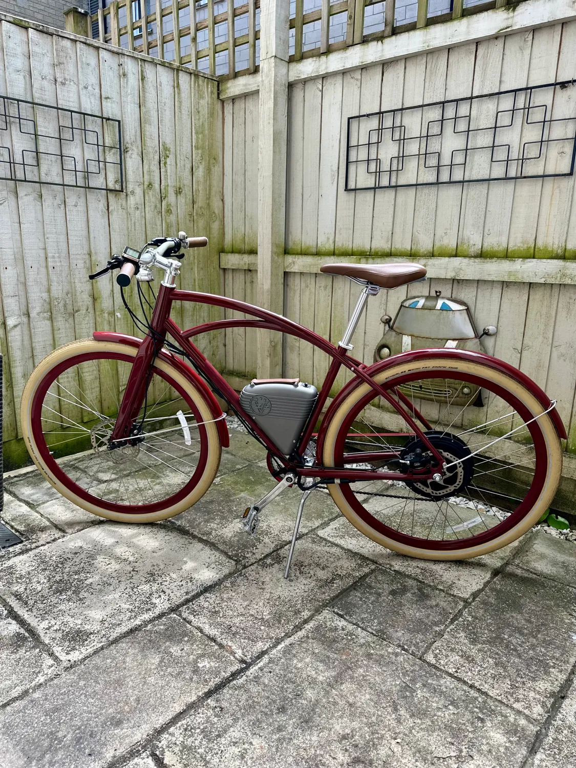 Vintage Electric Cafe 2020