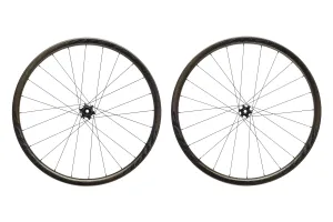 Zipp 202 Firecrest Carbon Tubeless 700c Wheelset